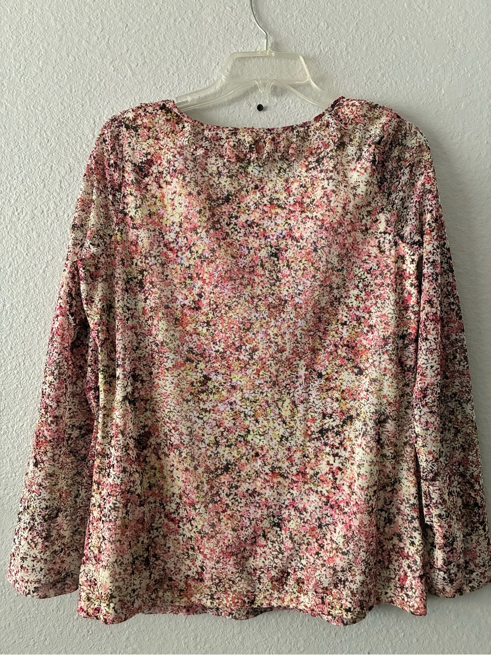 VTG Skye's the Limit L Pink Poly Spandex Multi-Print Long Sleeve Scoop Neck Top - Picture 5 of 12